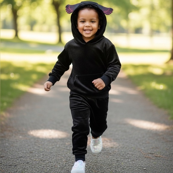 Fourty Dreams Boutique Other - New Kids black velour sweat suit with winged hoodie